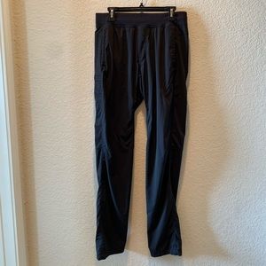 Lululemon men black studio active/athleisure pants